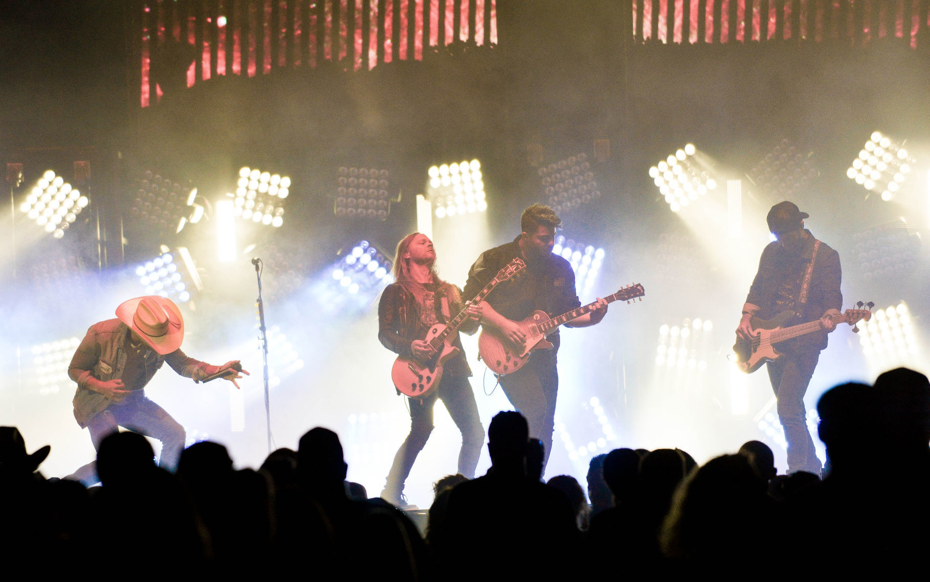 Dustin Lynch opens MontanaFair
